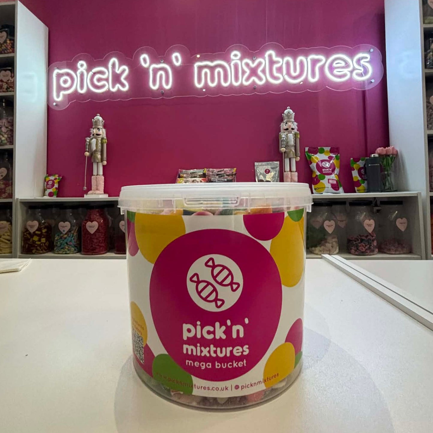 4kg mega bucket raffle